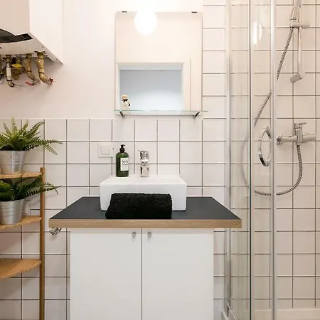 Apartment Top Host 2